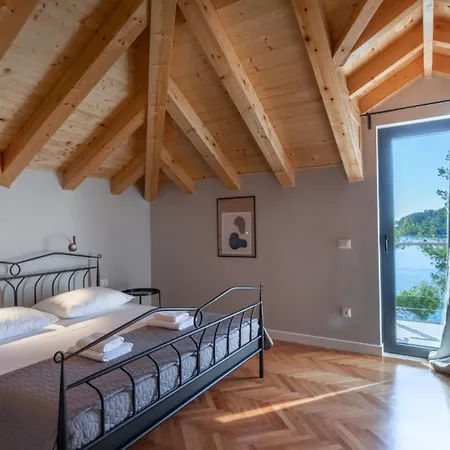 Villa Lipovac By Guide