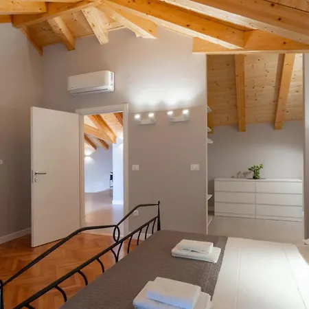 Lipovac By Guide Villa *