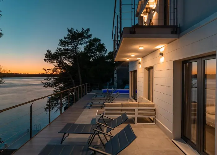 Villa Lipovac By Guide *